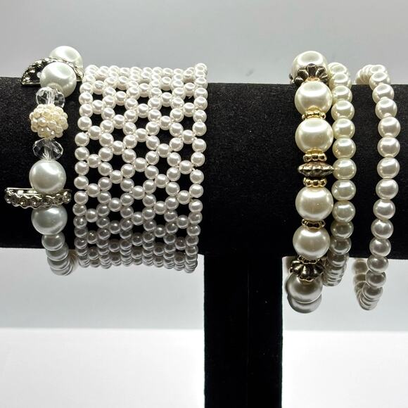 Vintage Pearl Bracelet Bundle - Picture 2 of 3
